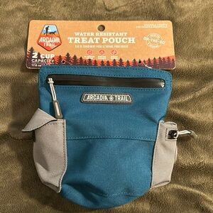 Arcadia Trail treat pouch